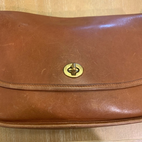 Vintage Coach City Bag in British Tan Made in the United States with hang tag - Picture 3 of 16